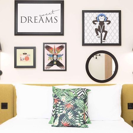 Отель Hampton By Hilton London Old Street Экстерьер фото